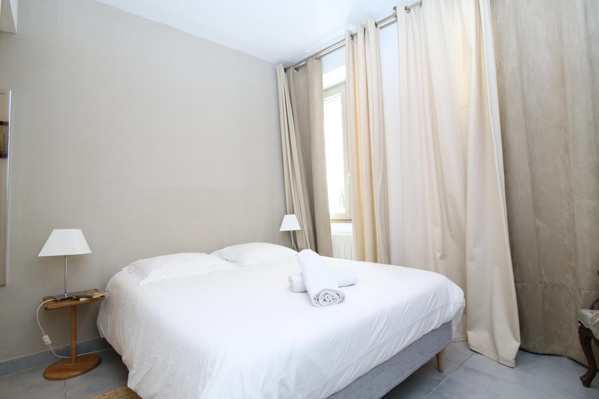 T3 Appartement Hypercentre Proche Commerce- Parking - 2 Chambres Wifi Gratuit Avignon Exterior photo