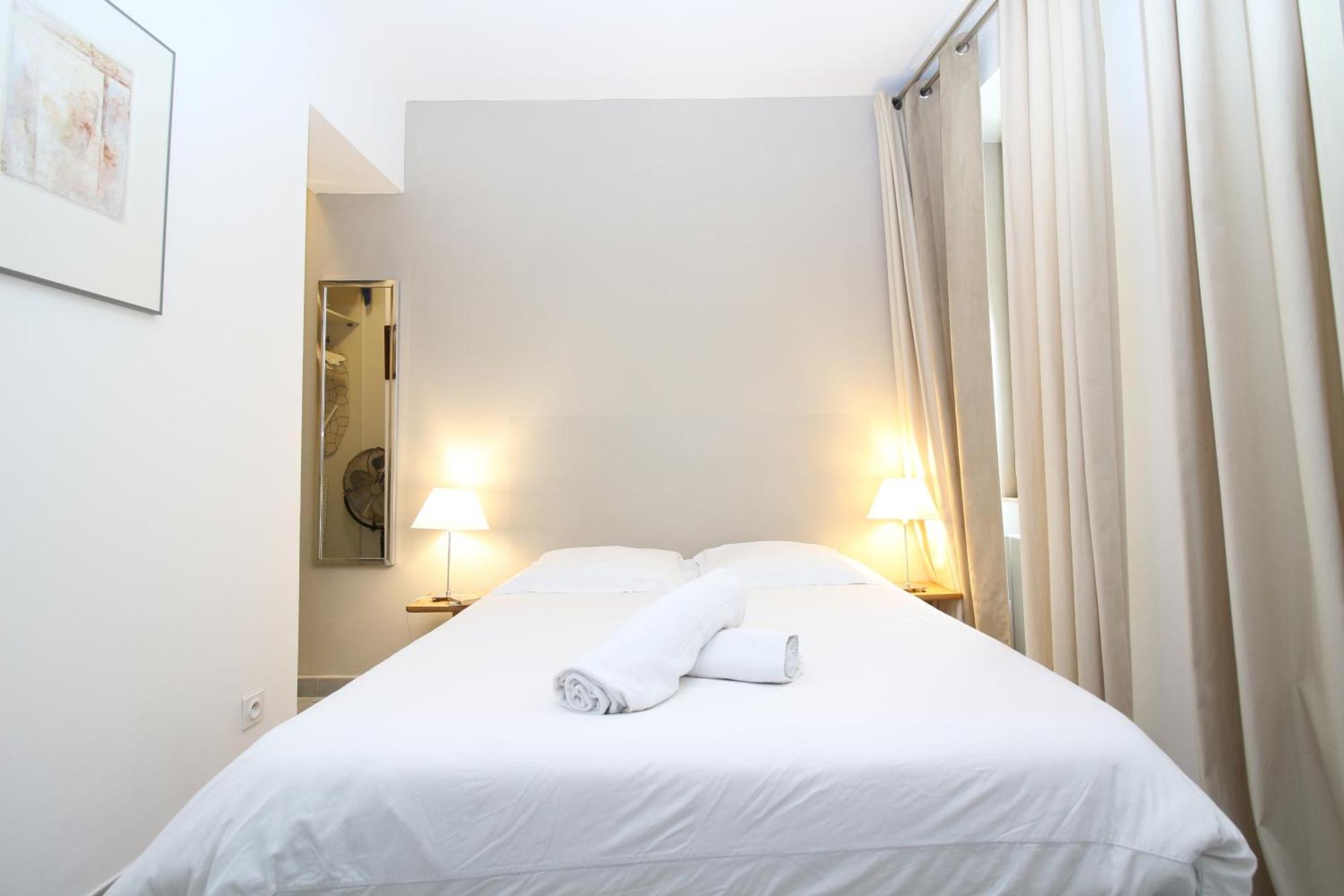 T3 Appartement Hypercentre Proche Commerce- Parking - 2 Chambres Wifi Gratuit Avignon Exterior photo