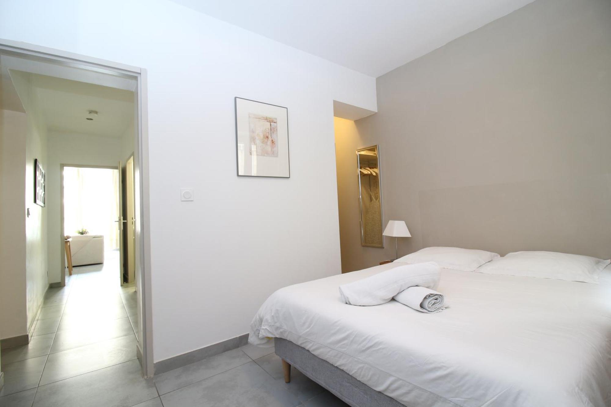 T3 Appartement Hypercentre Proche Commerce- Parking - 2 Chambres Wifi Gratuit Avignon Exterior photo
