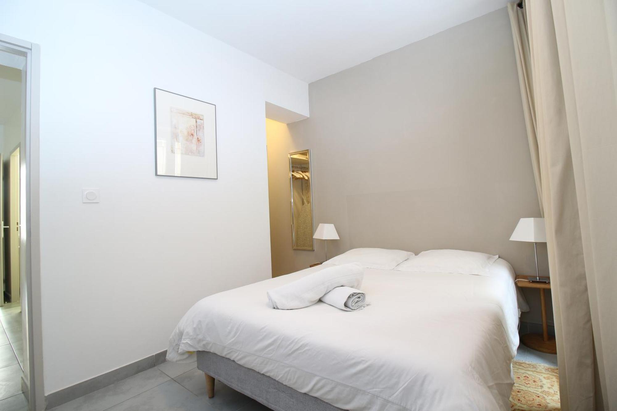 T3 Appartement Hypercentre Proche Commerce- Parking - 2 Chambres Wifi Gratuit Avignon Exterior photo